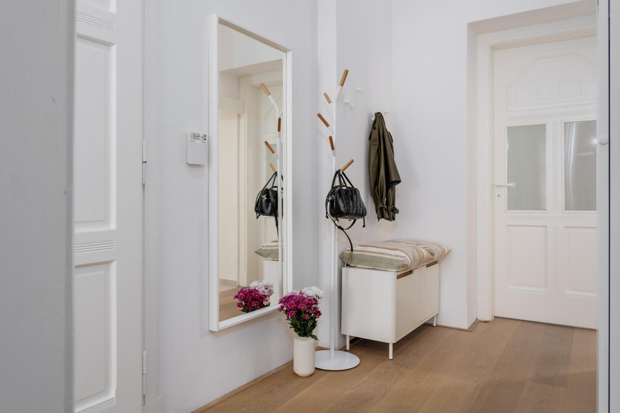 Days - Luxurious In A Quiet Area Apartment *