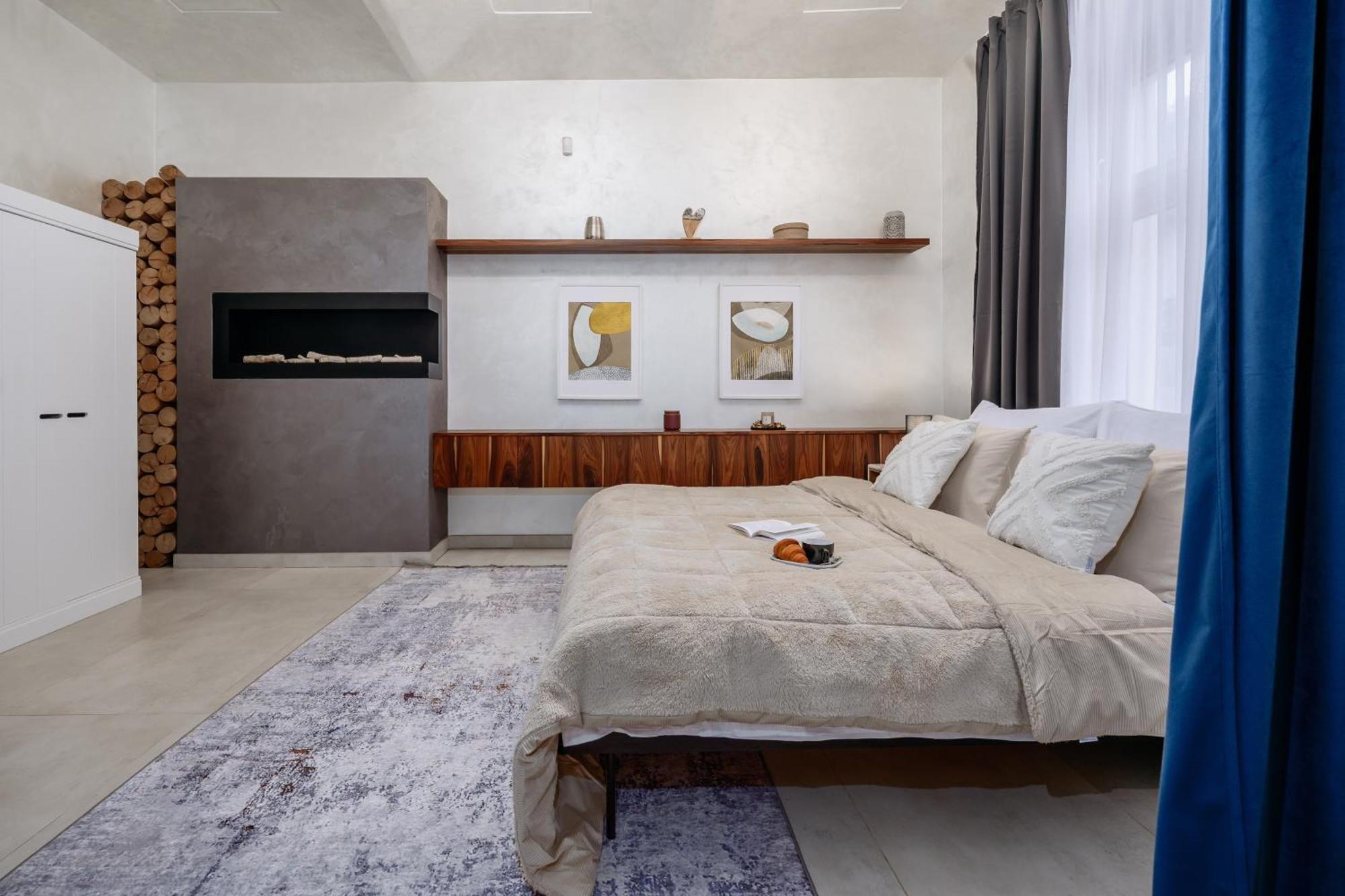 Days - Luxurious In A Quiet Area Apartment Prag