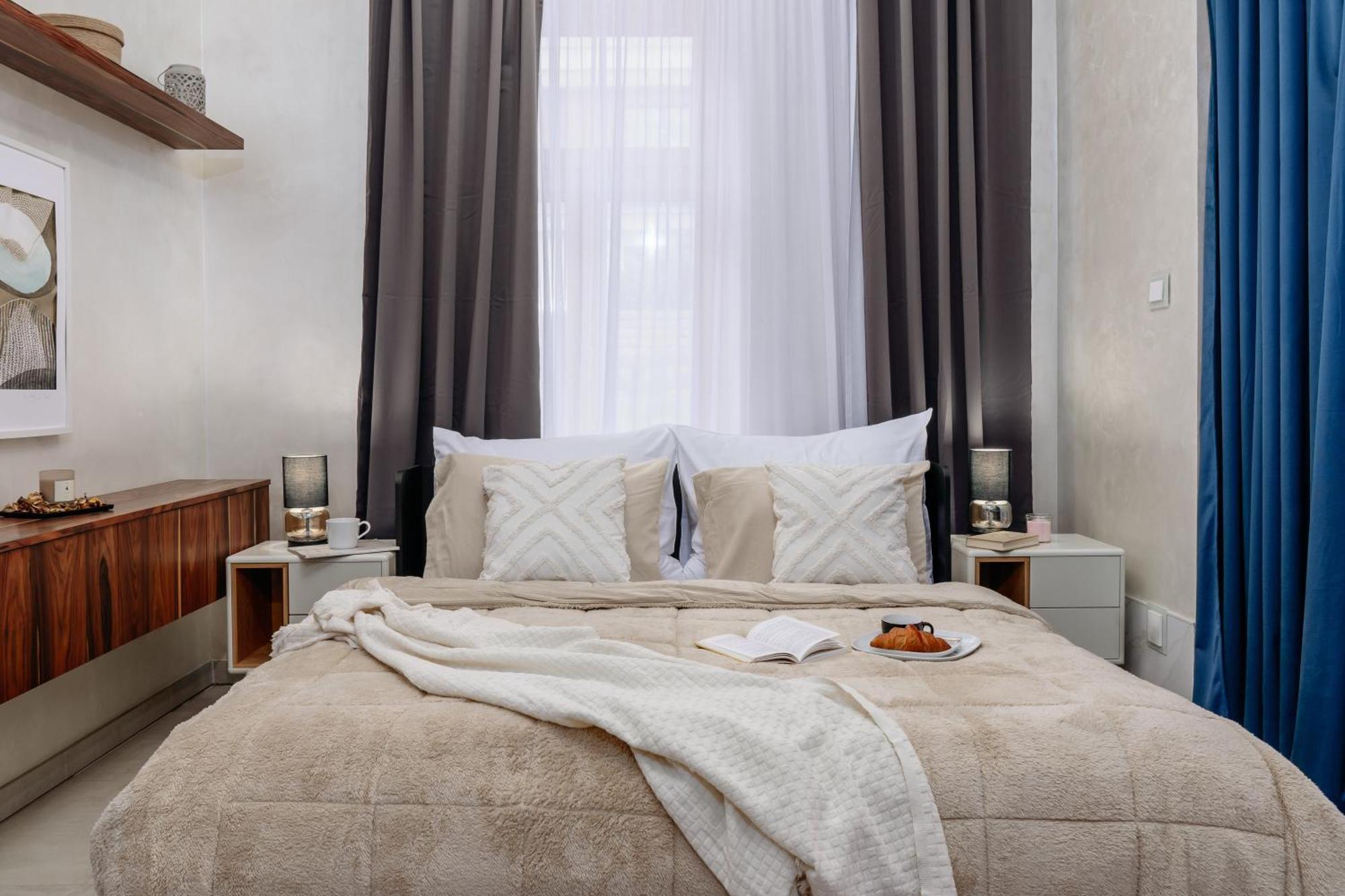 Days - Luxurious In A Quiet Area Apartment