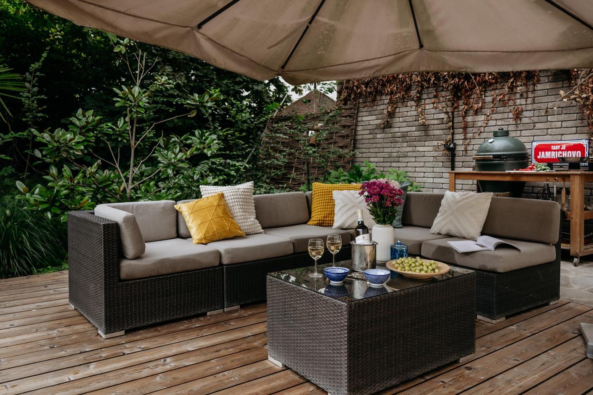 Apartment Days - Luxurious In A Quiet Area