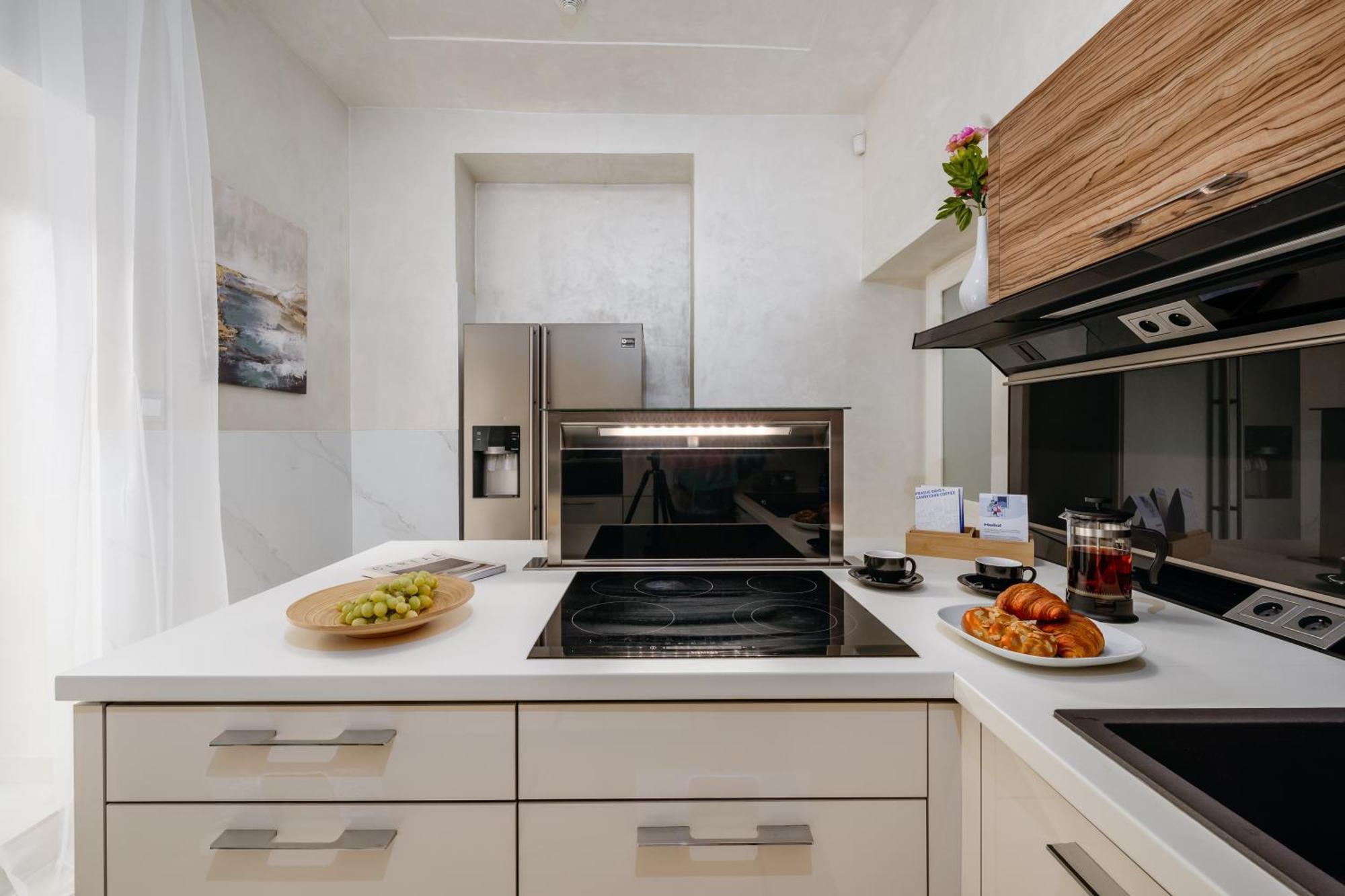 Days - Luxurious In A Quiet Area Apartment Prag