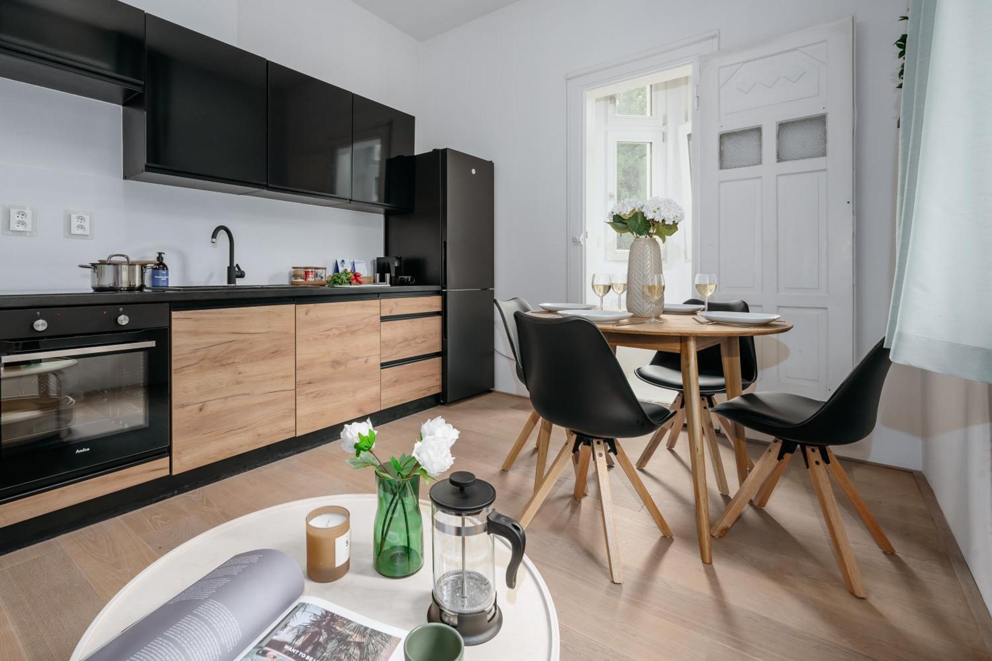 Apartment Days - Luxurious In A Quiet Area Prag