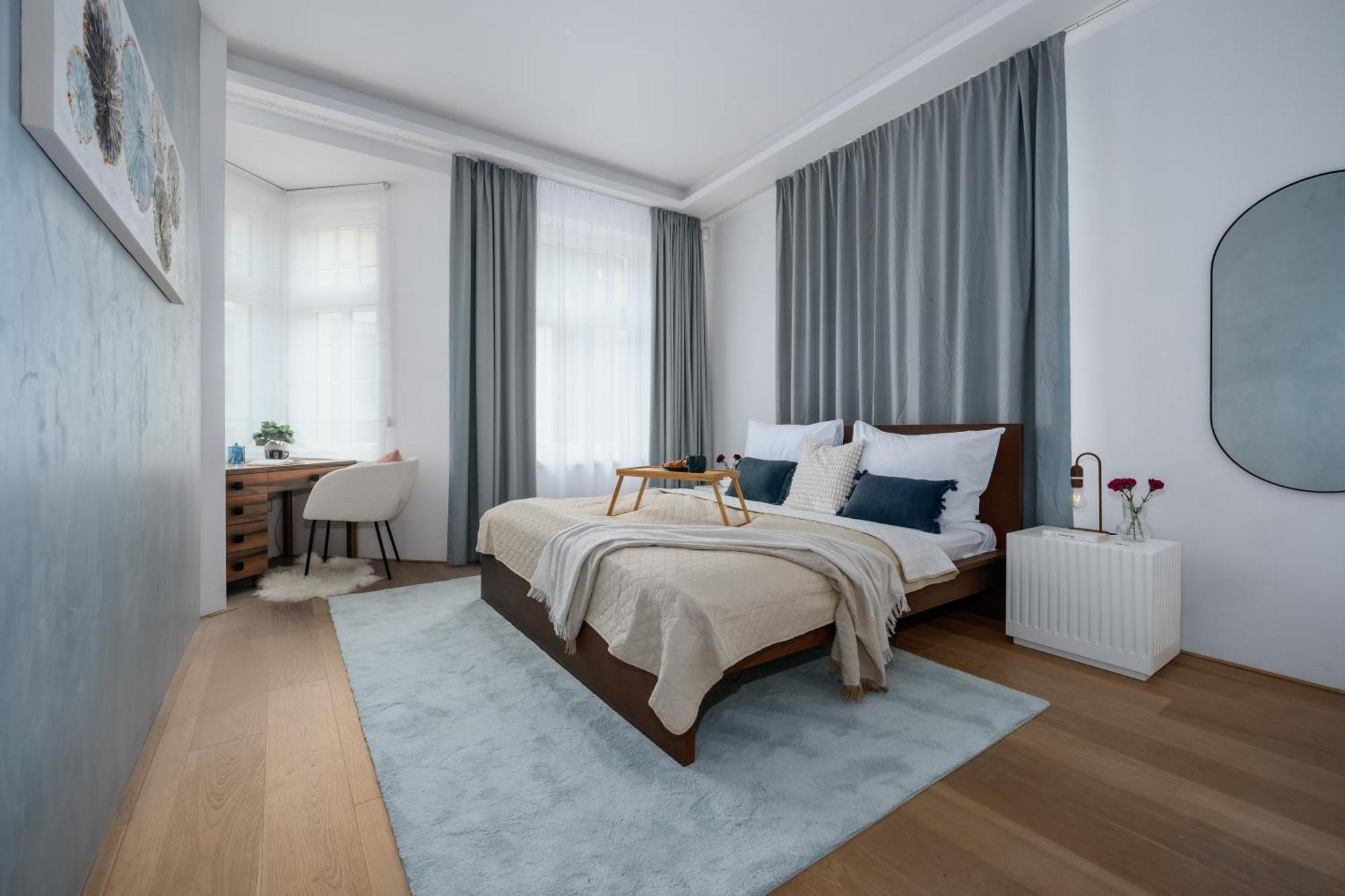 Days - Luxurious In A Quiet Area Prag